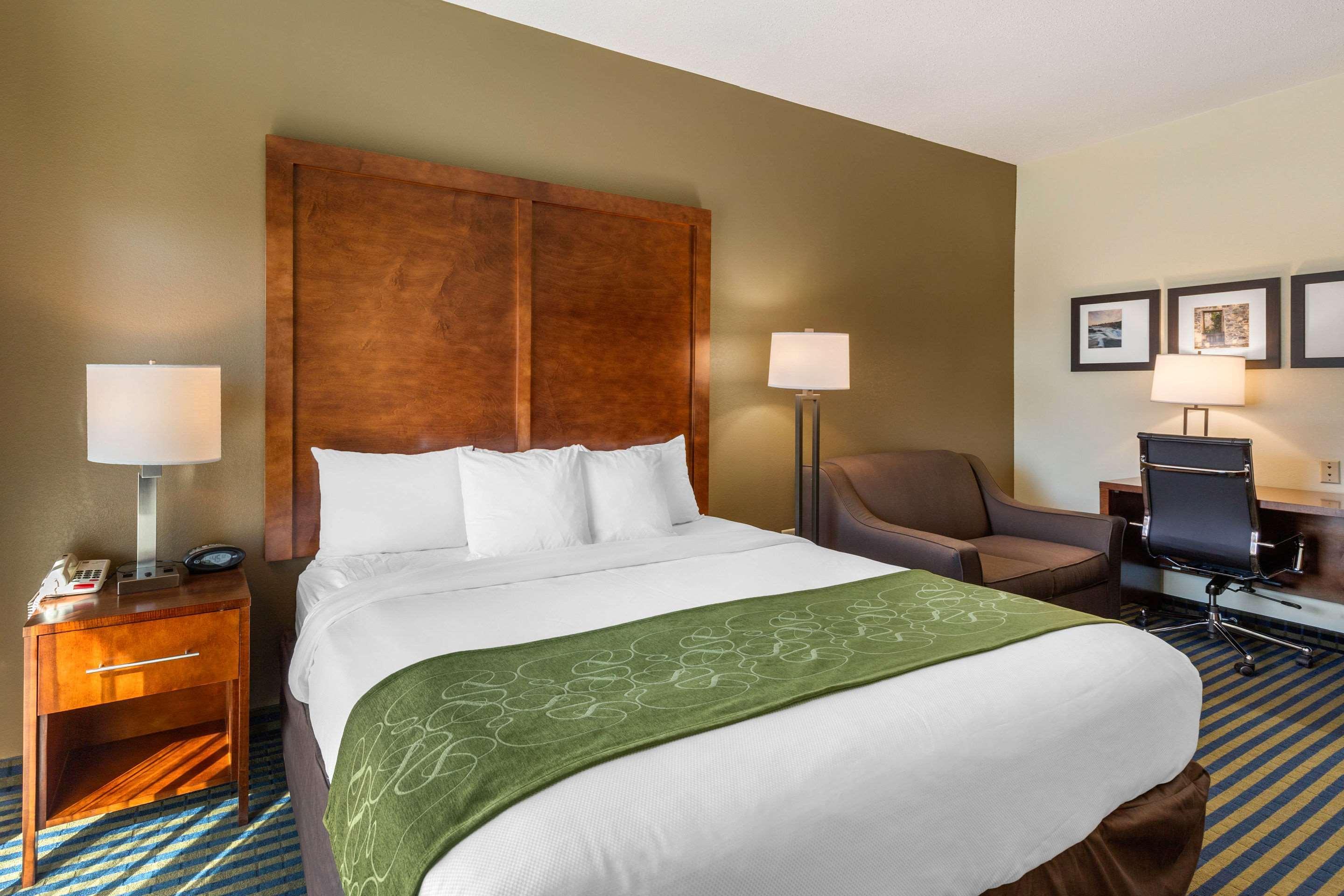 Holiday Inn Express & Suites Leesburg - Historic District By Ihg Екстериор снимка