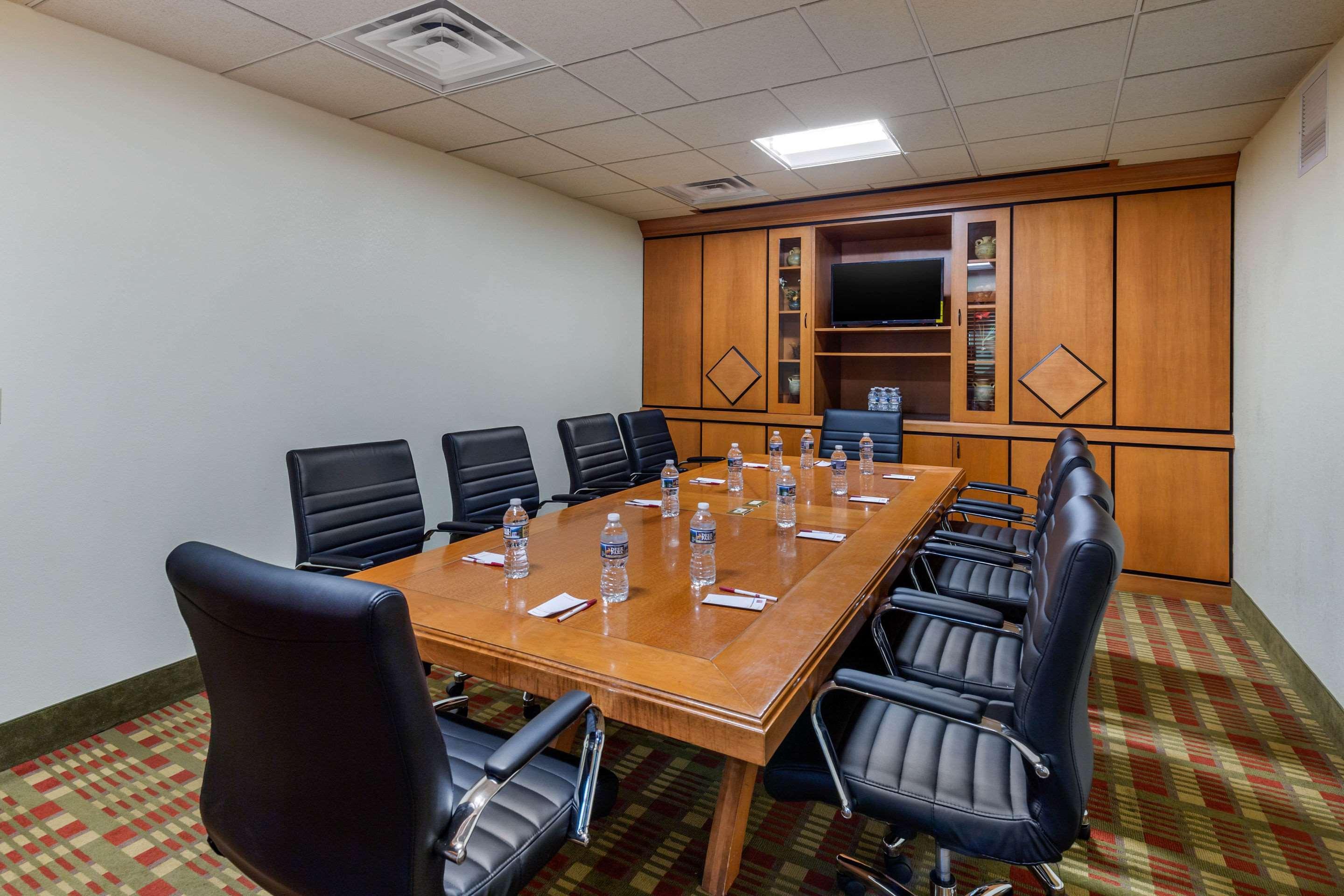Holiday Inn Express & Suites Leesburg - Historic District By Ihg Екстериор снимка