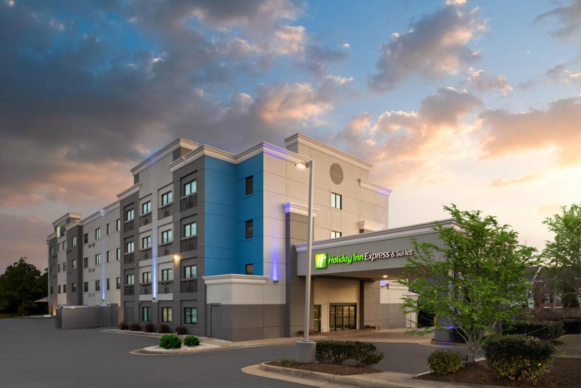 Holiday Inn Express & Suites Leesburg - Historic District By Ihg Екстериор снимка