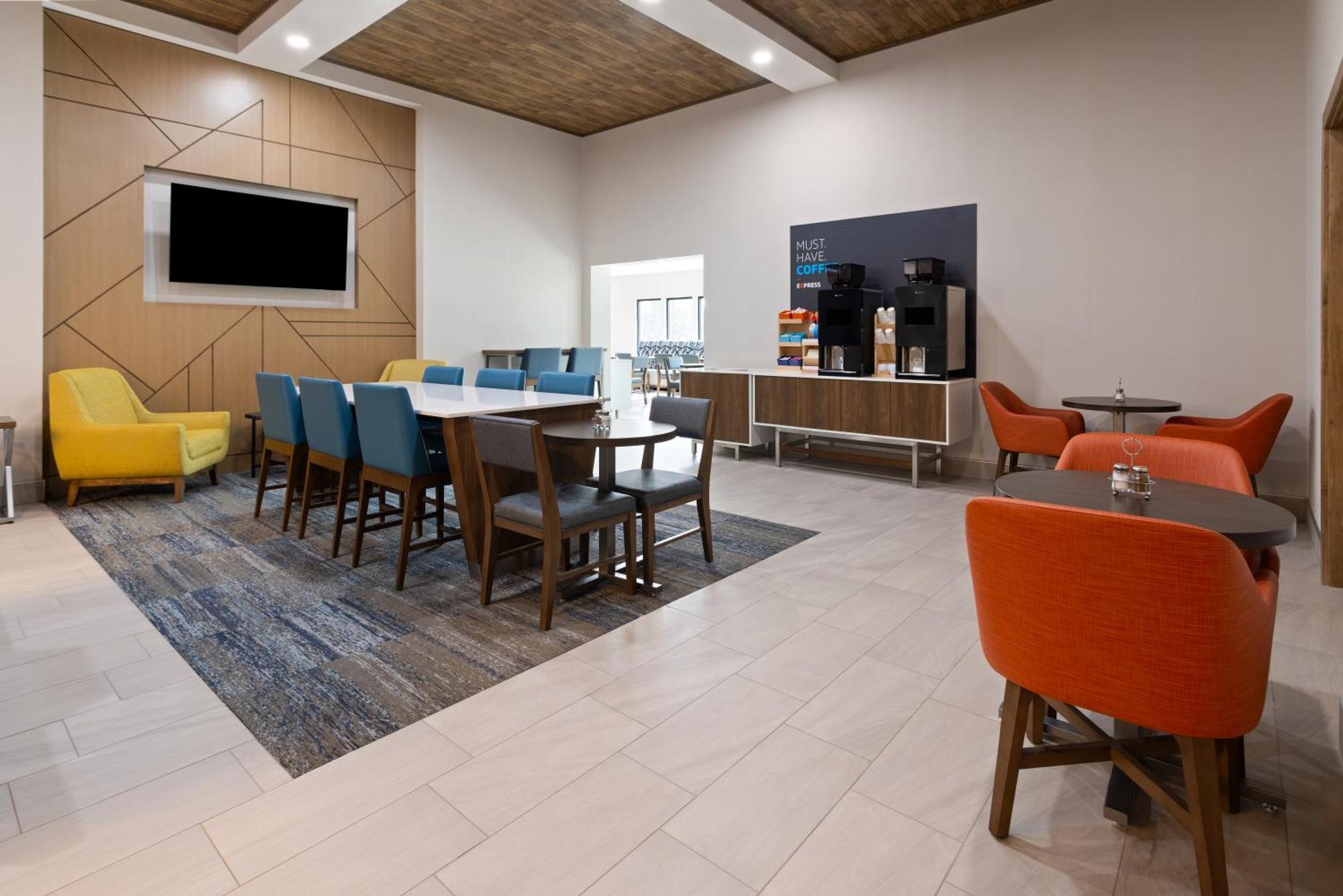 Holiday Inn Express & Suites Leesburg - Historic District By Ihg Екстериор снимка