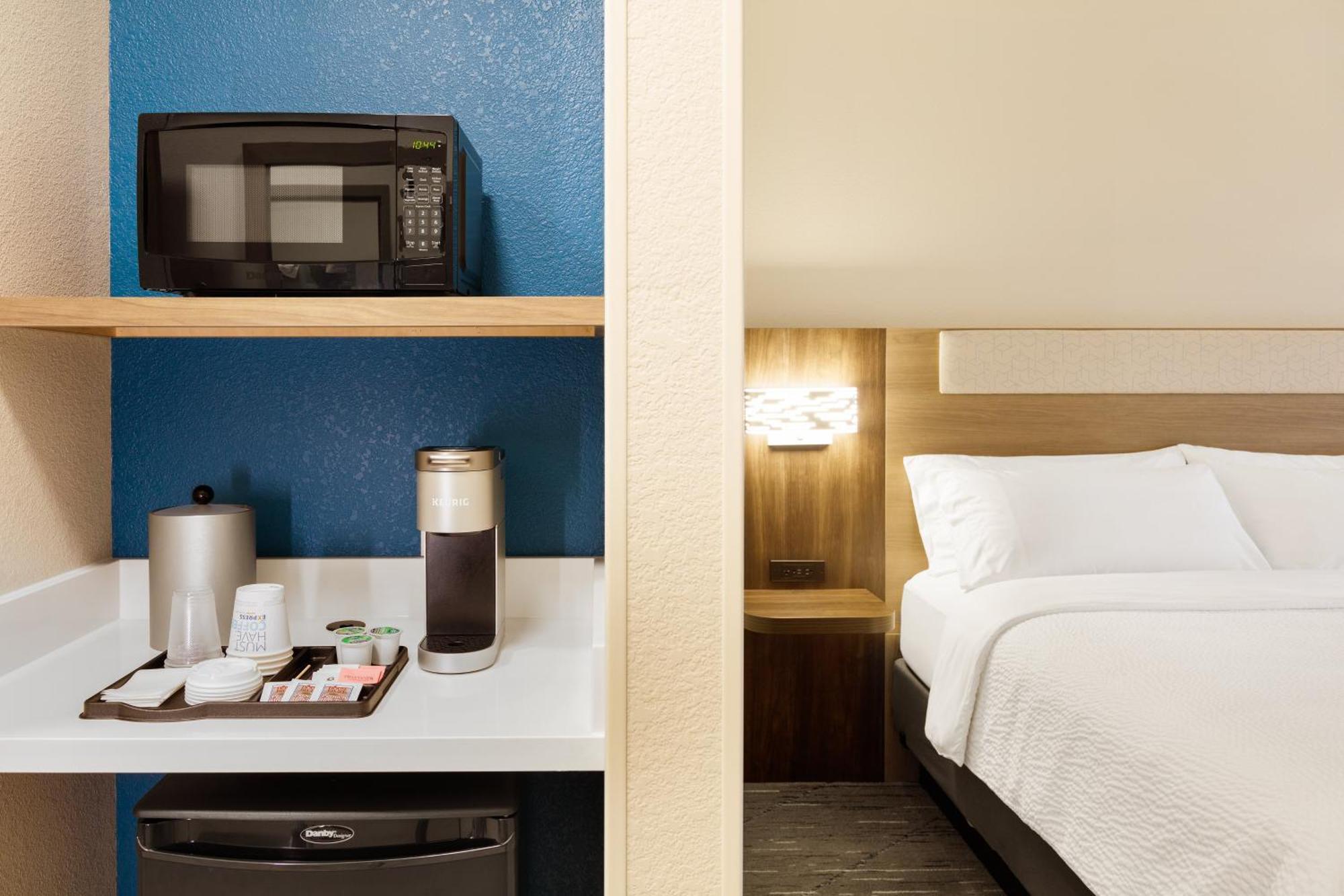 Holiday Inn Express & Suites Leesburg - Historic District By Ihg Екстериор снимка