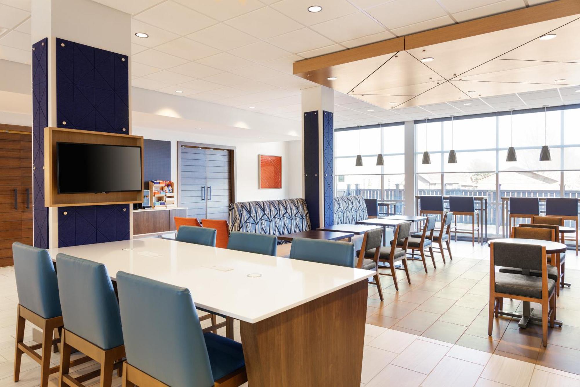 Holiday Inn Express & Suites Leesburg - Historic District By Ihg Екстериор снимка